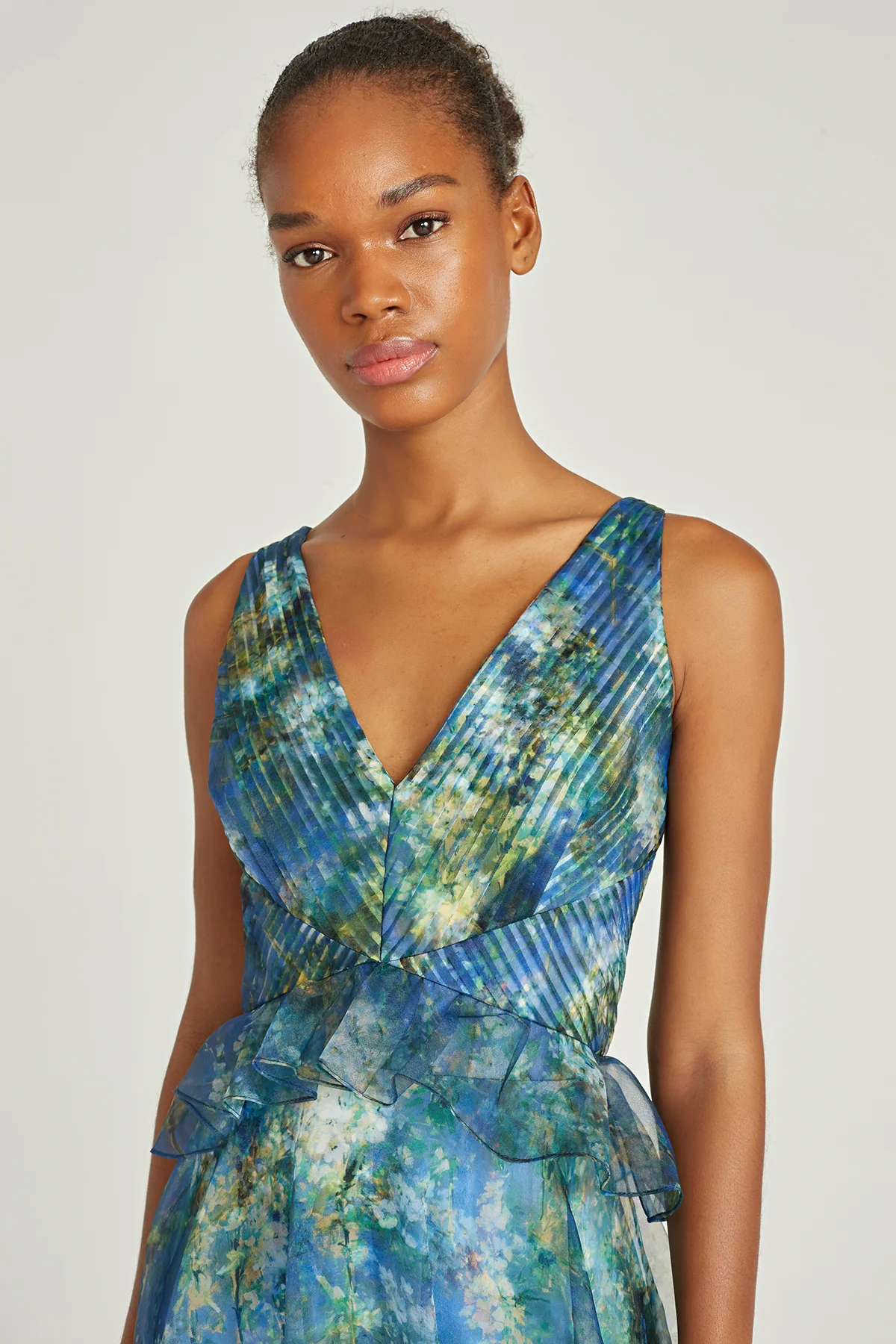 Antoinette V Neck Gown - Image 5
