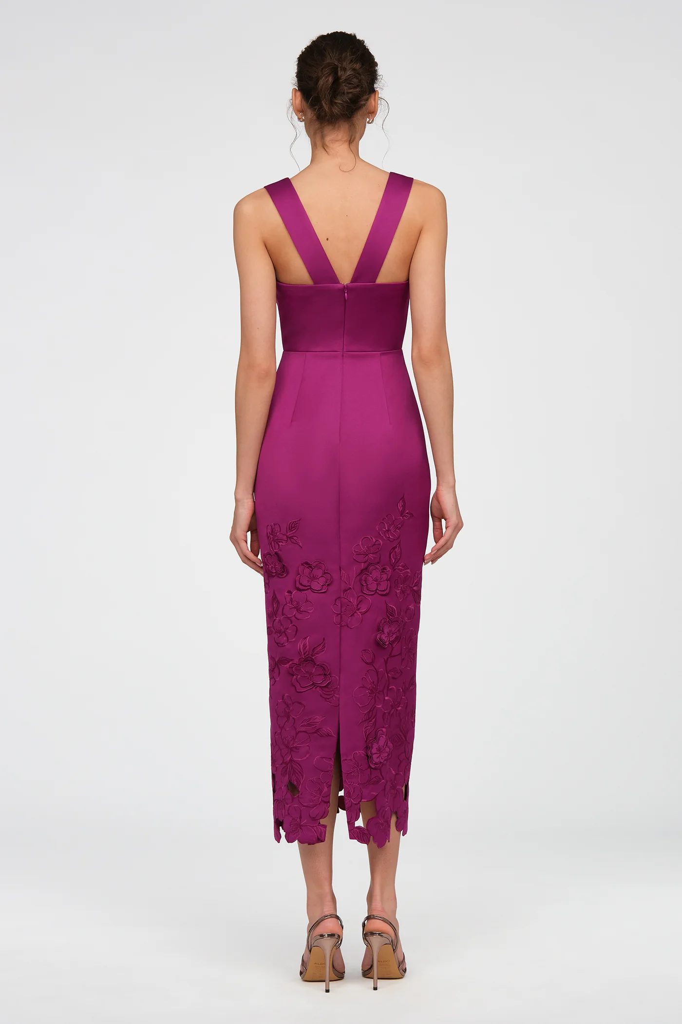 Billie Embroidered Dress - Image 3