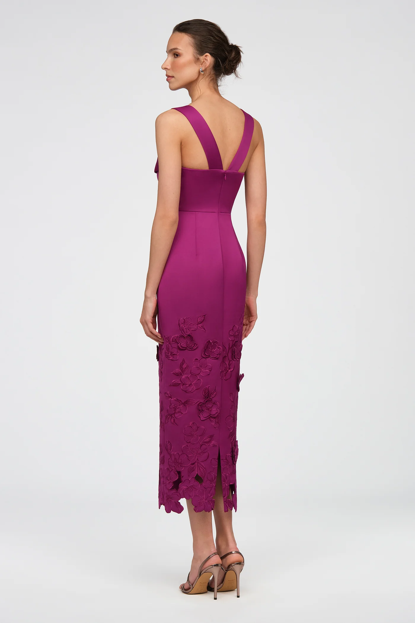 Billie Embroidered Dress - Image 7