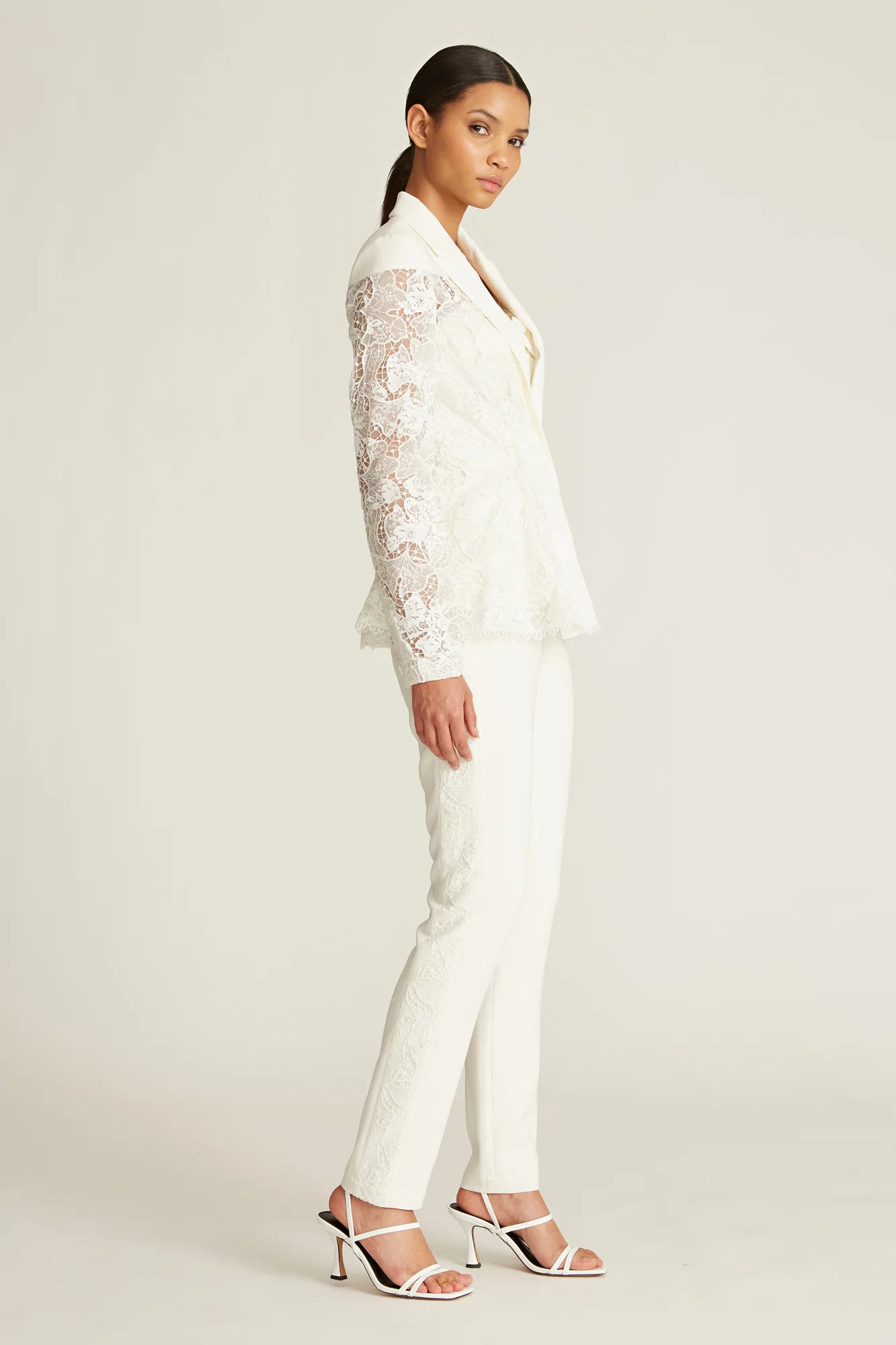 Kira Blazer - Image 5