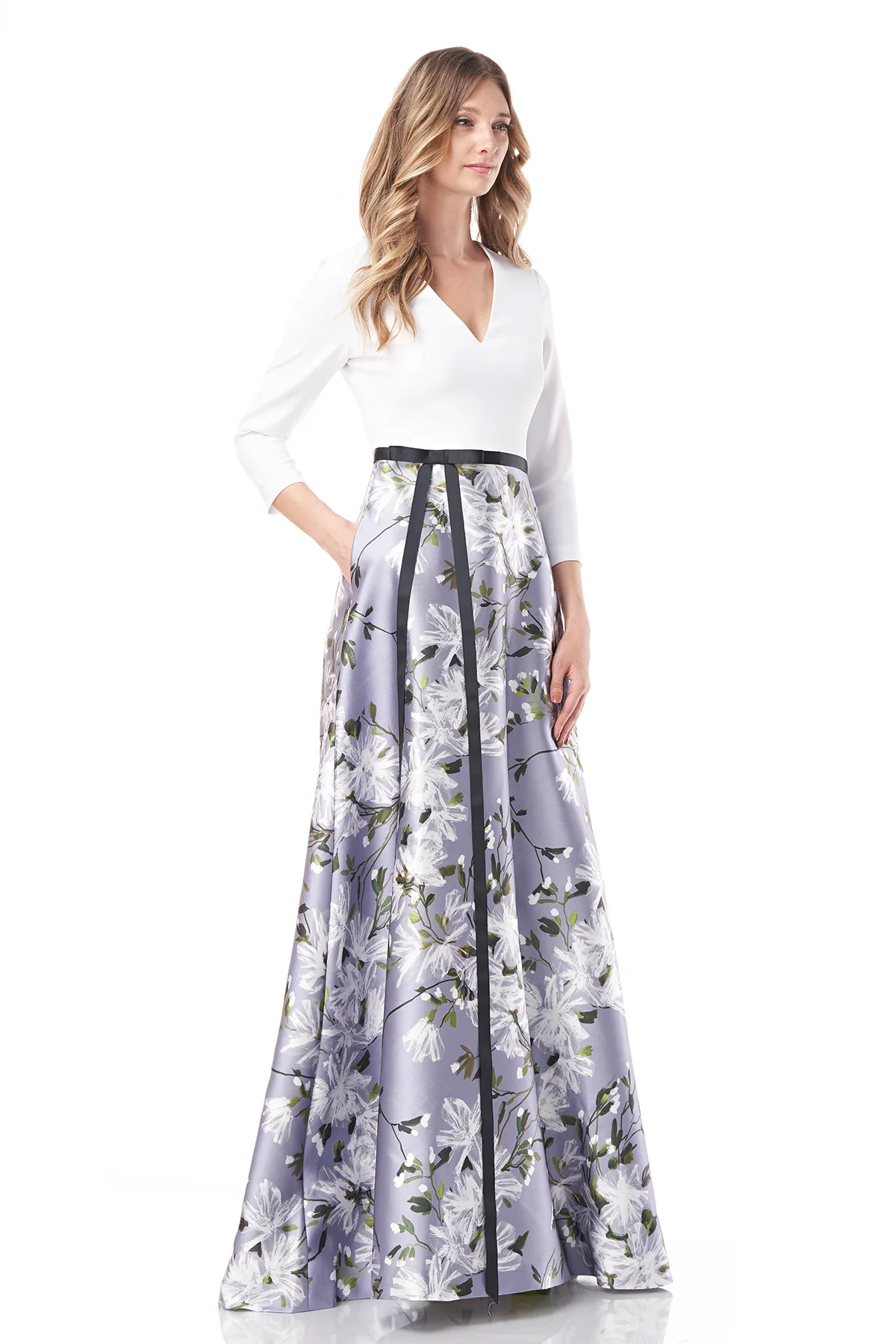 V NECK 3/4 SLEEVE GOWN - Image 3