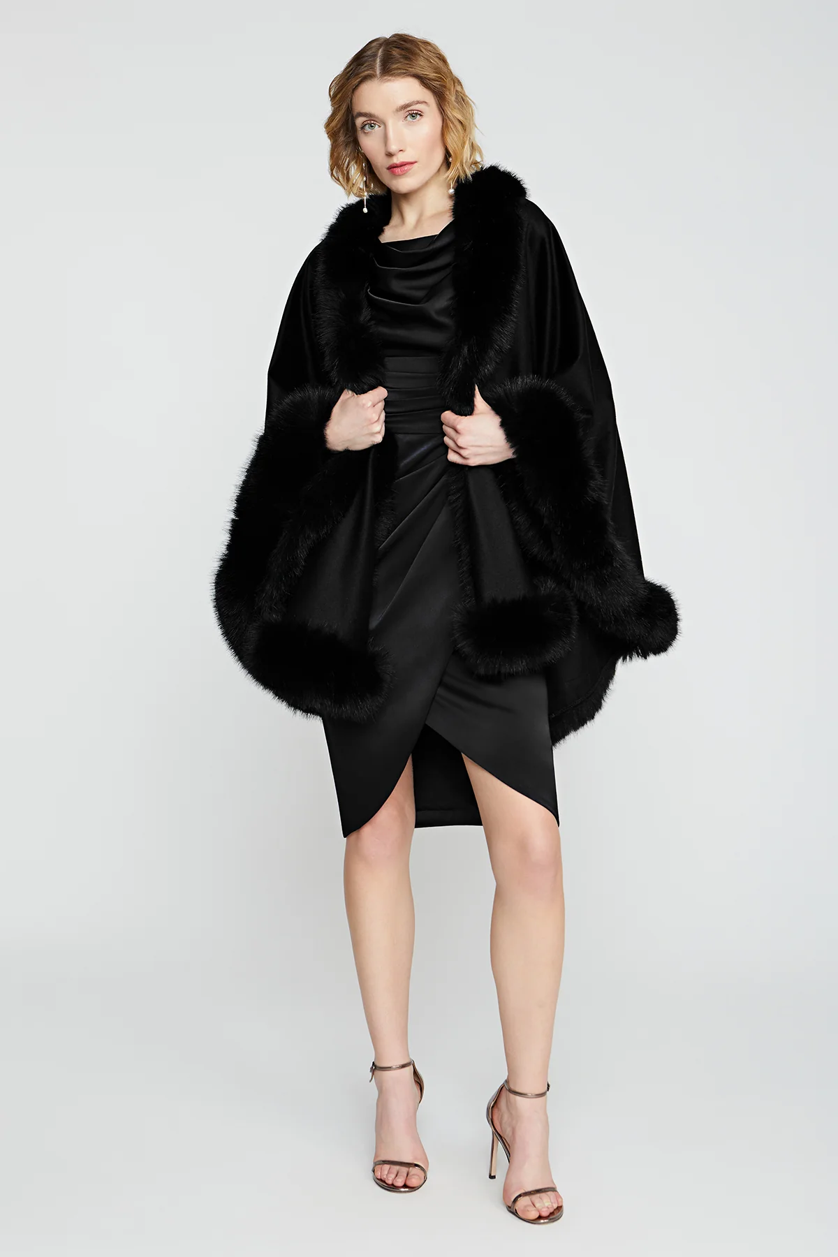 Wool And Cashmere Blend Cape - Image 4