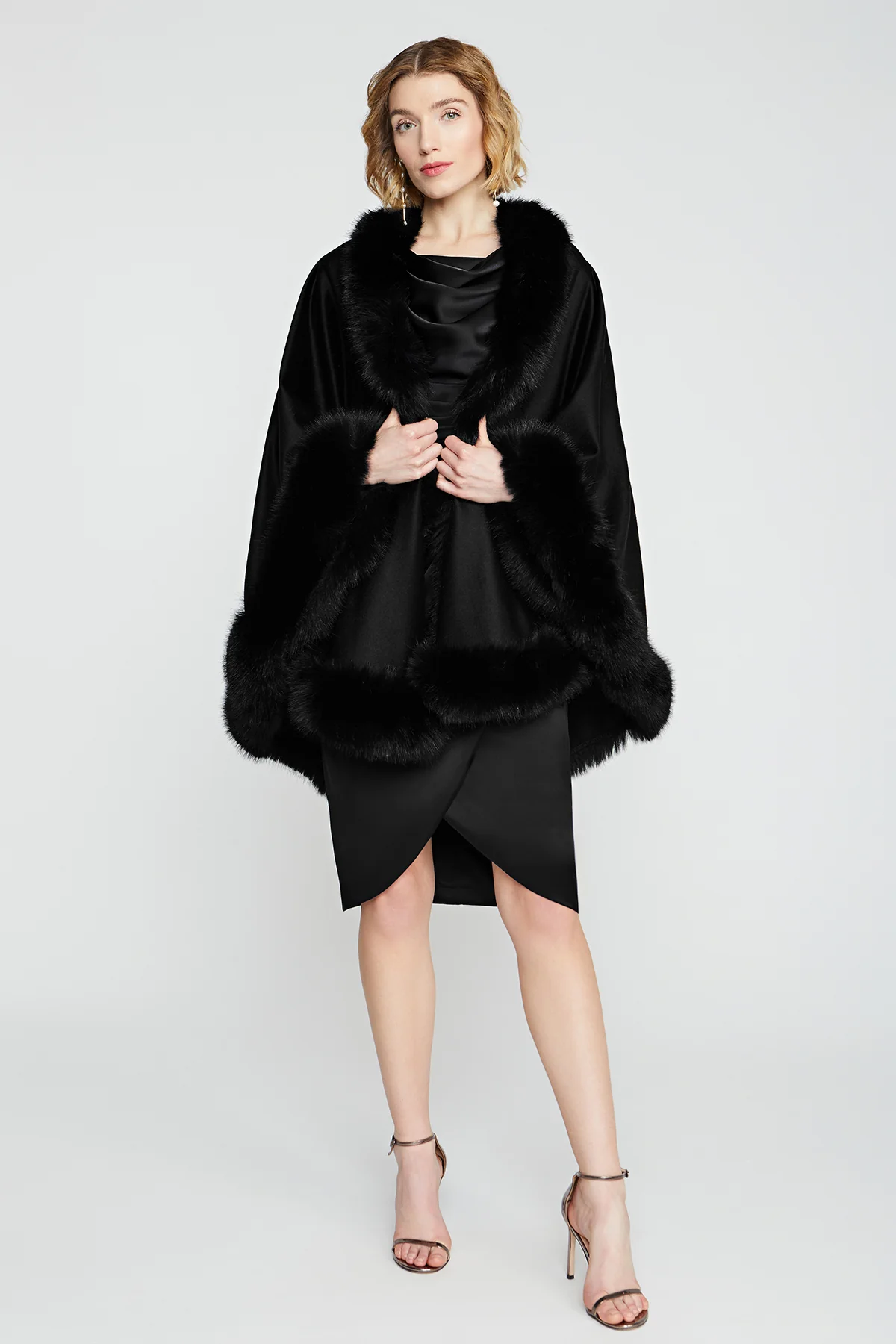 Wool And Cashmere Blend Cape - Image 5